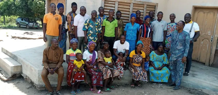 Equipe formée sur l'impact des saintes écritures à Agouna