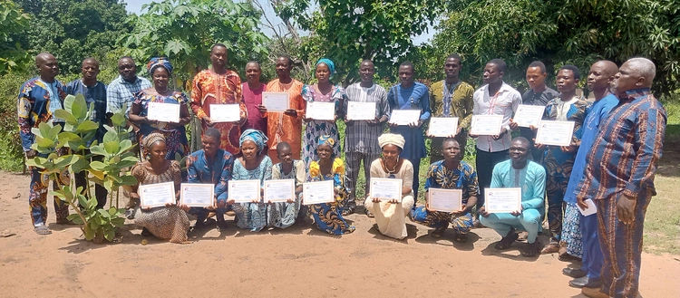 Deuxième vague des facilitateurs alpha holistique formé en Mai 2023